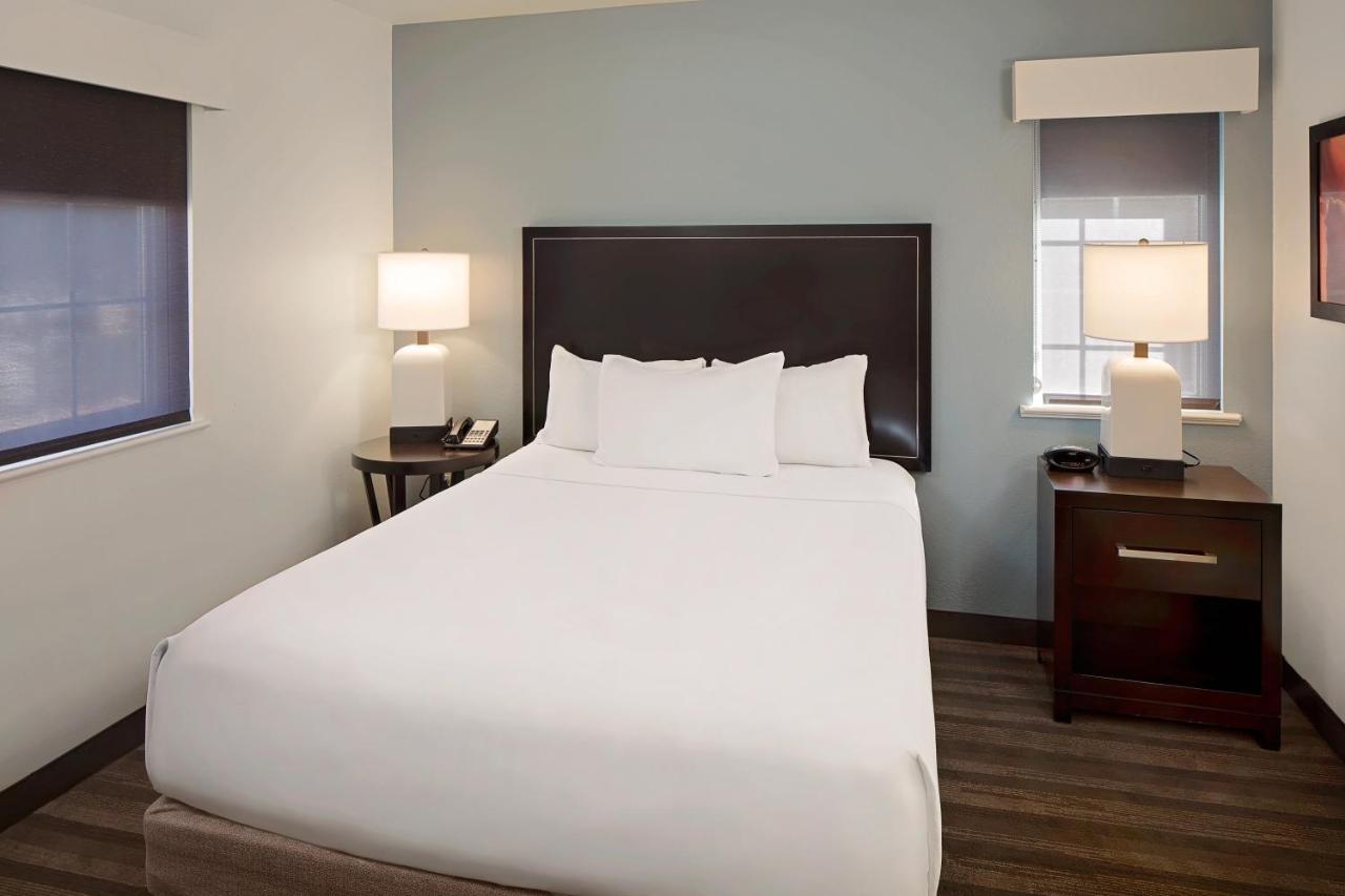 Hyatt House Dallas Las Colinas Irving Esterno foto